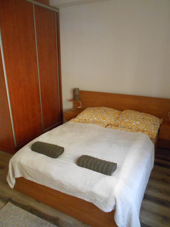 Diofa Vendeghaz Appartement Eger Buitenkant foto